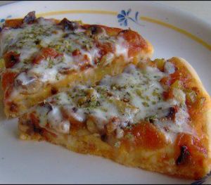 Mantarlı Biberli Pizza